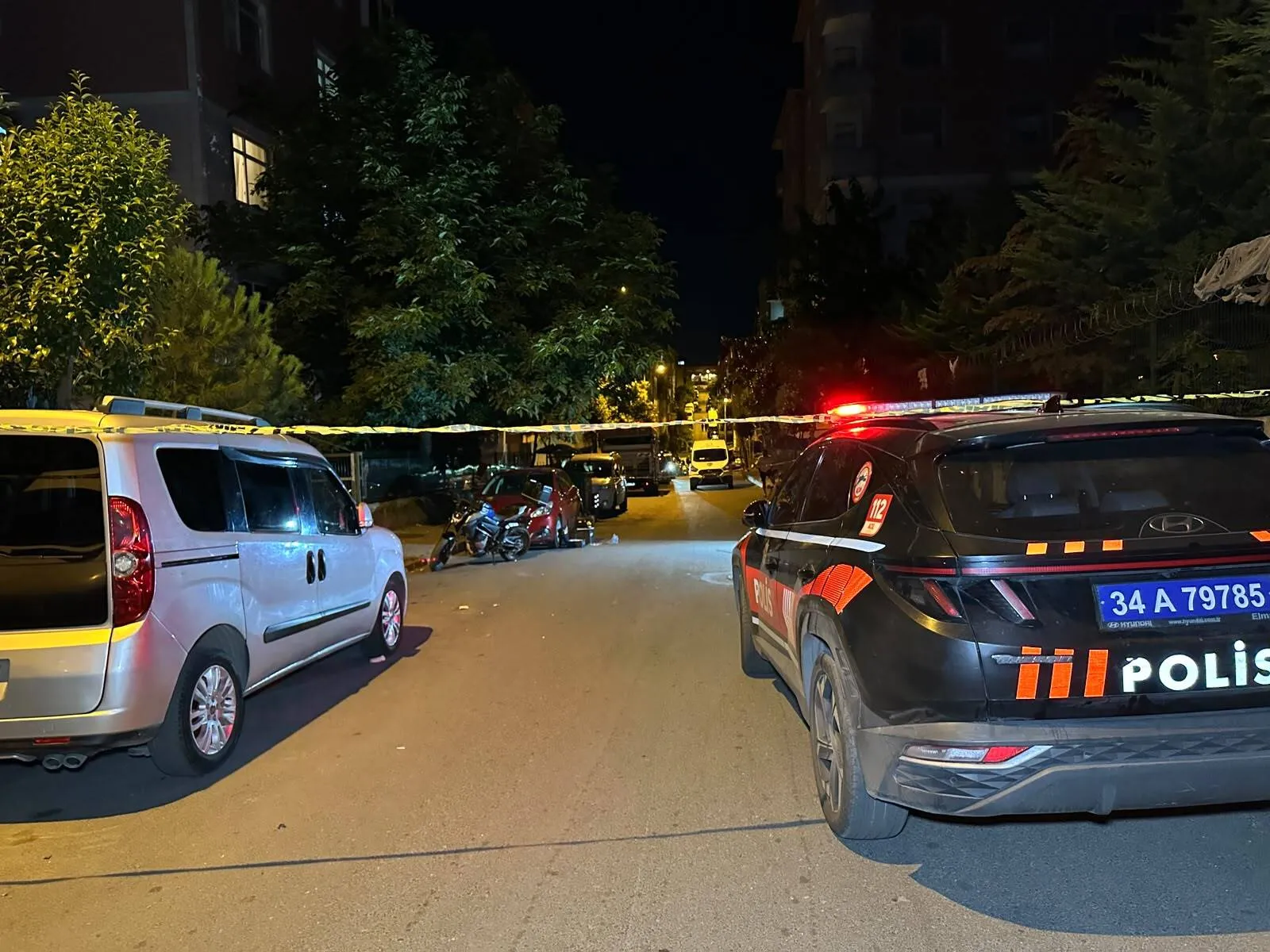 Sultangazi’de motosikletli saldırganlar dehşet saçtı