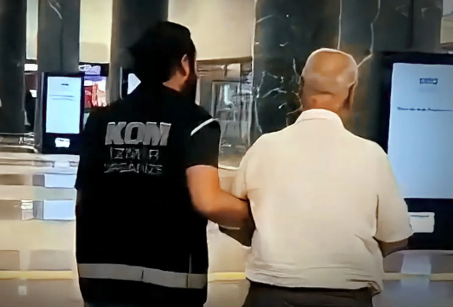 Mersin merkezli geniş çaplı FETÖ operasyonu başladı
