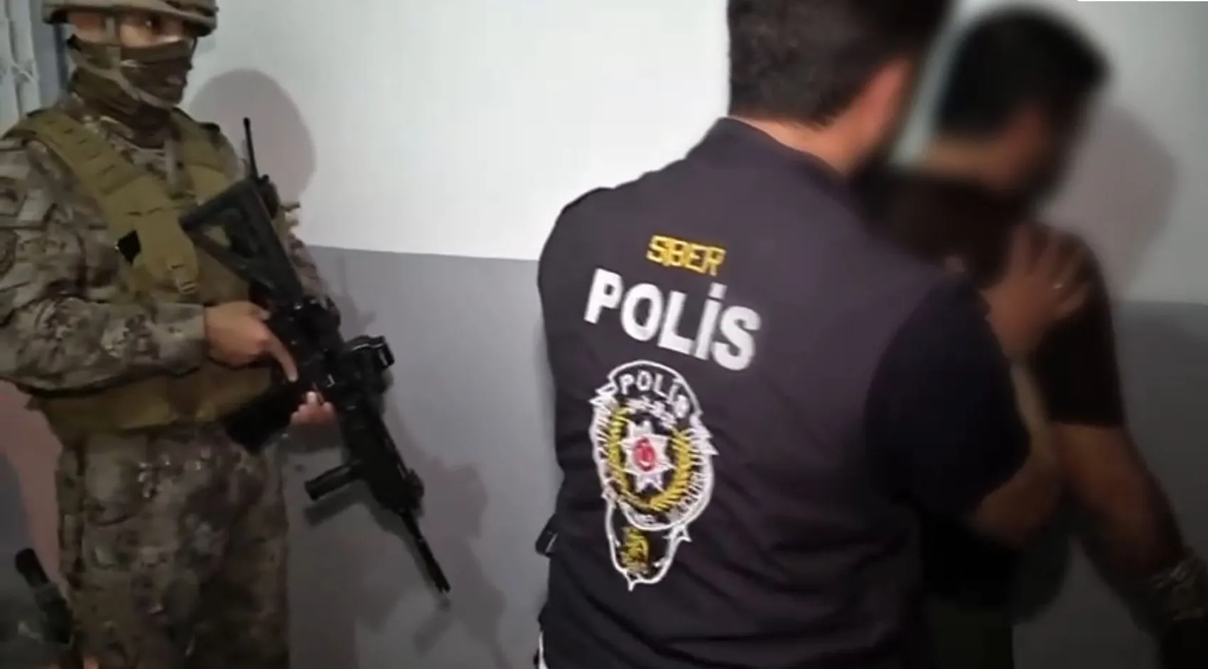Yasa dışı bahis şebekesine 45 ilde dev operasyon