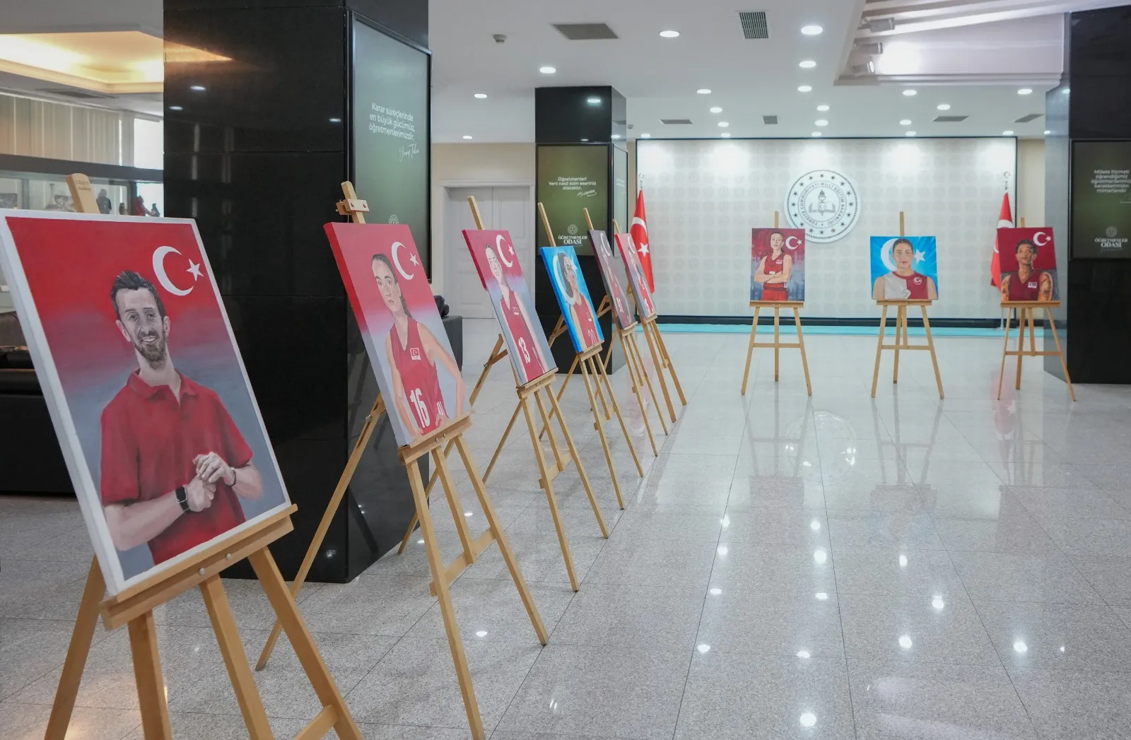Filenin Sultanları için Milli Eğitim binasında özel sergi açıldı