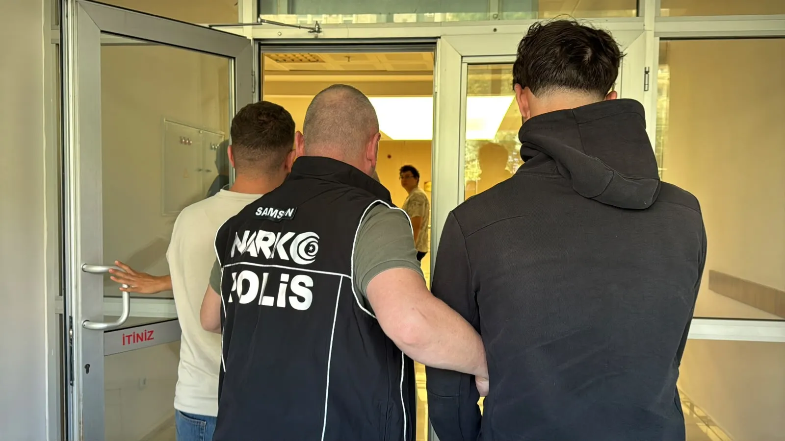 Samsun'da bebekli kılıfla uyuşturucu sevkiyatı
