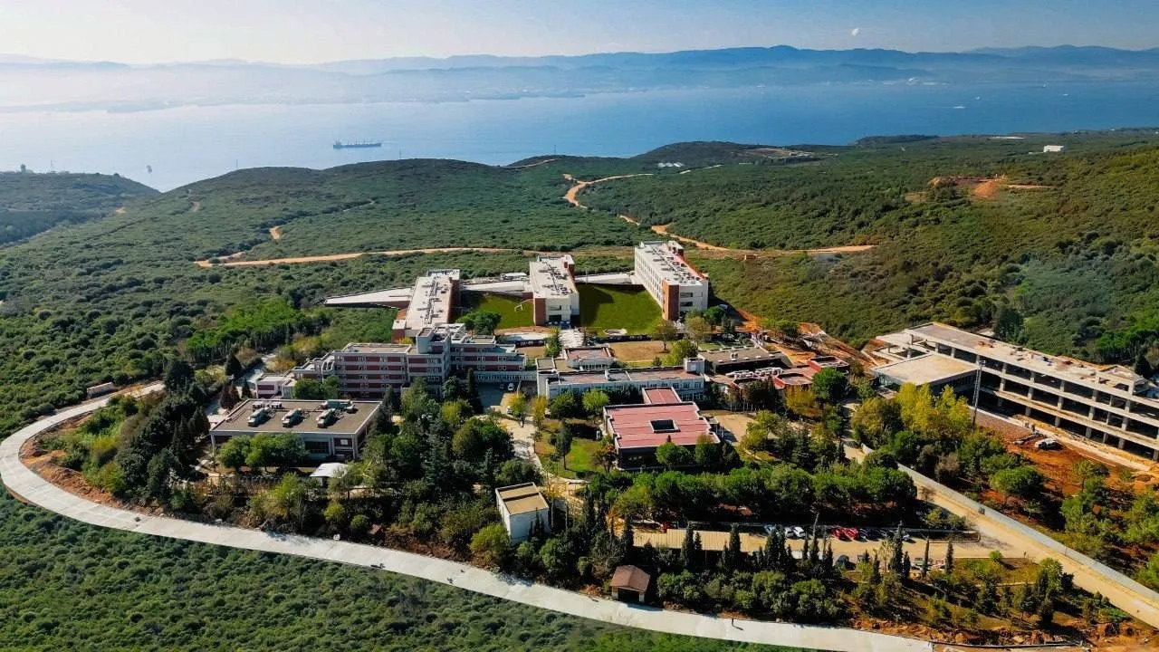 TÜBİTAK Fen Lisesi mezunları YKS'de zirveyi zorladı