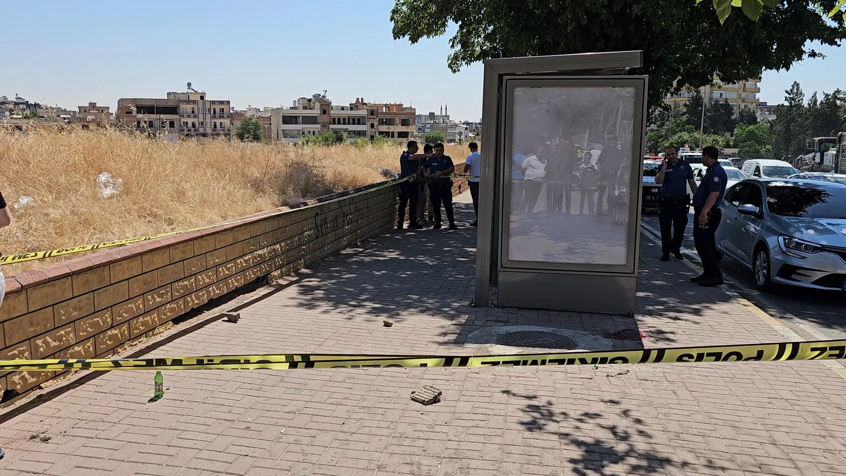 Şanlıurfa'da durakta dehşet Boşanma aşamasındaki eşini vurdu