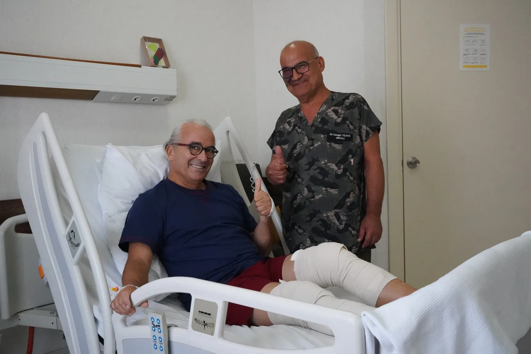 Tiyatrocu Sabri Özmener robotik cerrahiyle diz ağrılarına veda etti