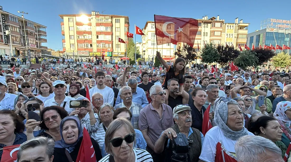 Özgür Özel'den tutuklama tepkisi ve yeni çıkış mesajı