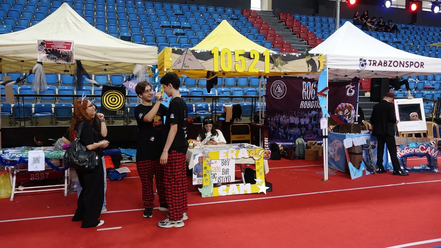 Trabzon liselileri robotik teknolojilerde dünya sahnesine hazırlıyor