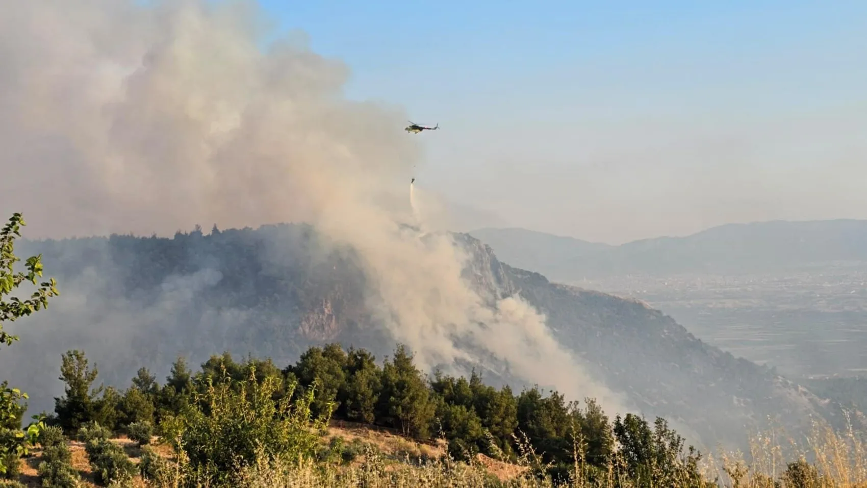 Pamukkale’de orman yangını 14,5 saatlik mücadelenin ardından söndürüldü