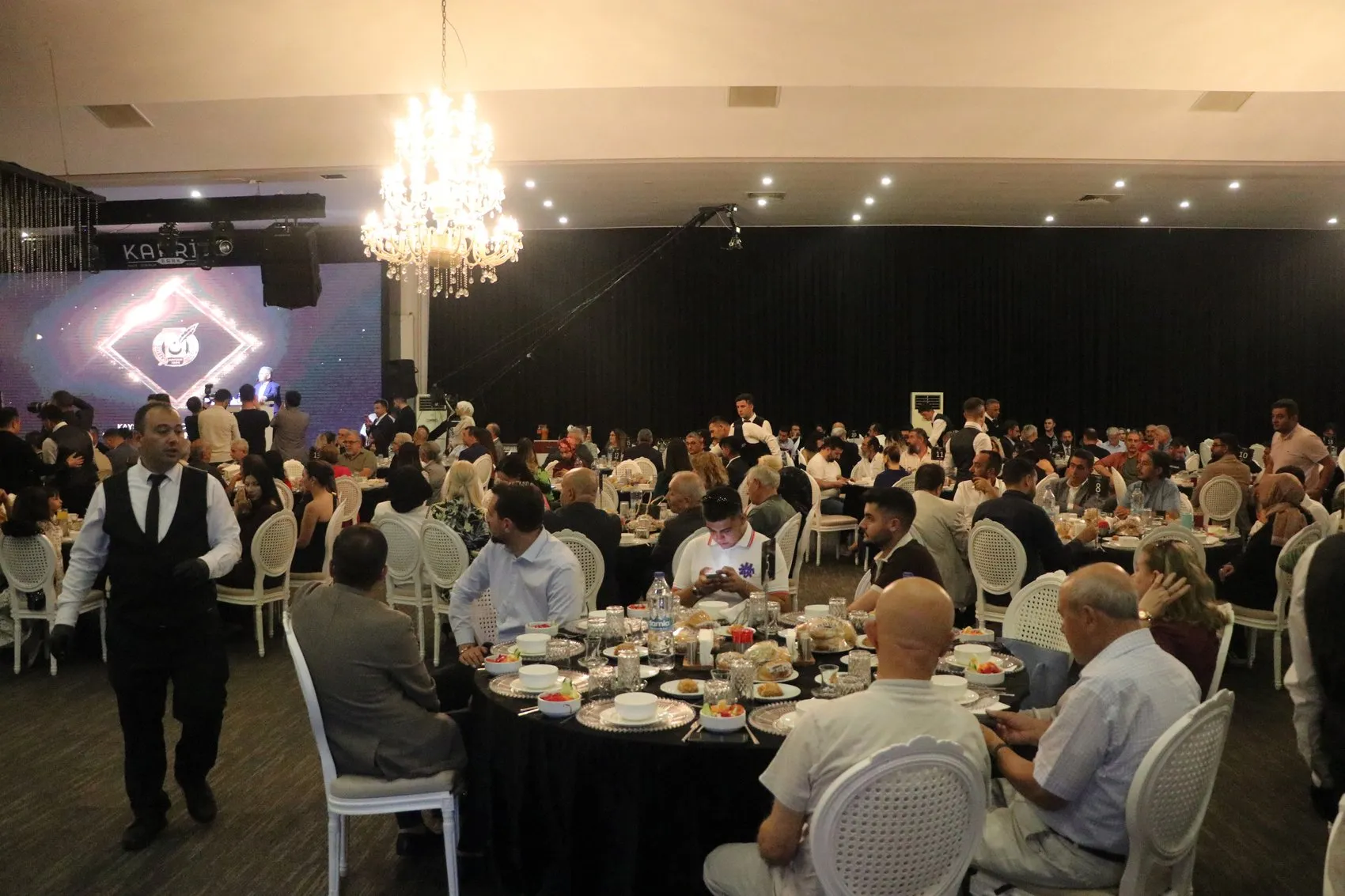Kayseri'de basın dünyasının başarılı isimleri ödüllerine kavuştu