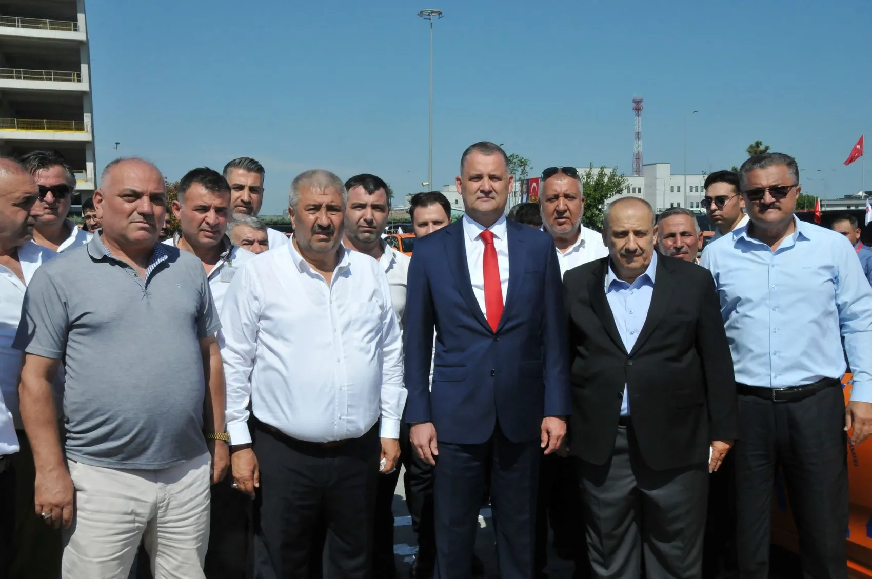 Taksicilerden 15 Temmuz şehitleri anısına 253 araçlık konvoy