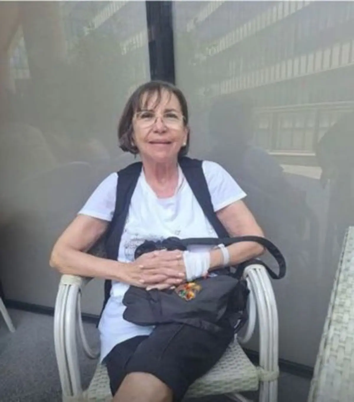 Usta oyuncu Gül Onat saçlarını kazıttı! Son haline yorum yağdı 1