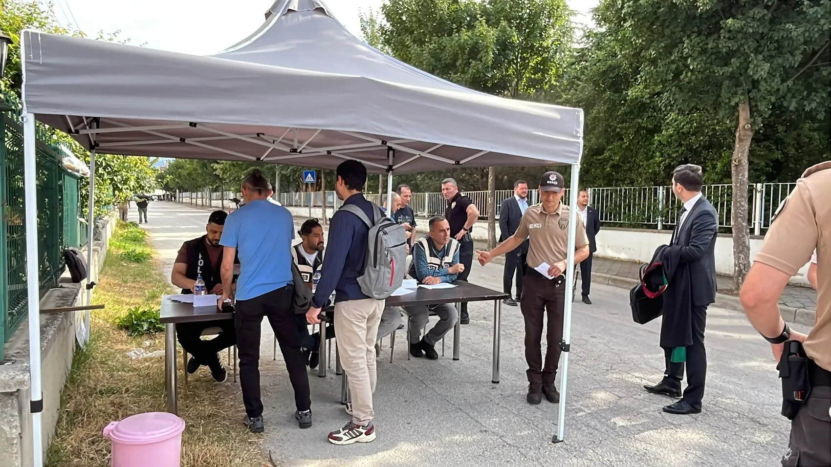 Tanju Özcan ve 18 sanık hakim karşısına çıktı