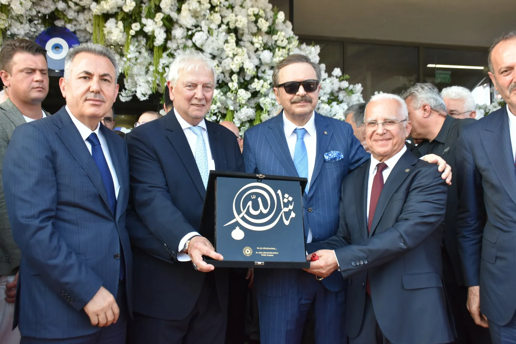 İzmir sanayinin kalbi olduğunu yeni binasıyla tescilledi