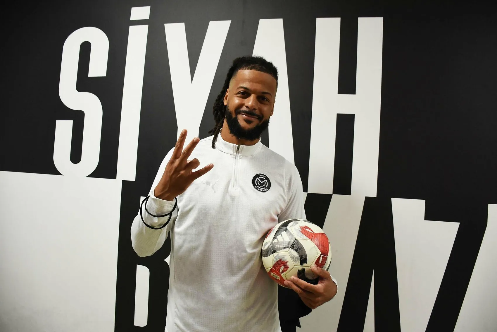 Manisa FK'nın golcüsü Diony Süper Lig yolunda
