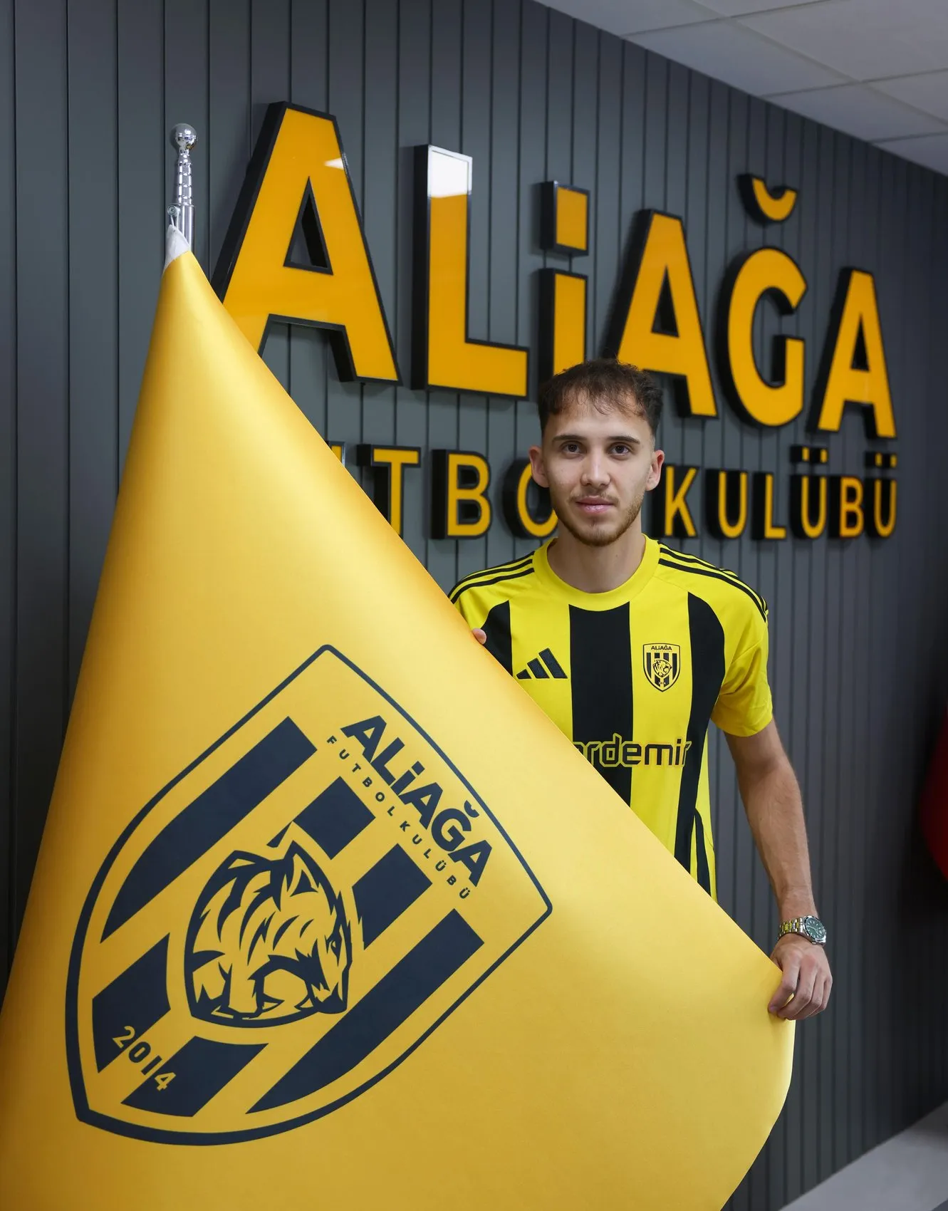 Aliağa FK hücum hattını genç yetenekle güçlendirdi