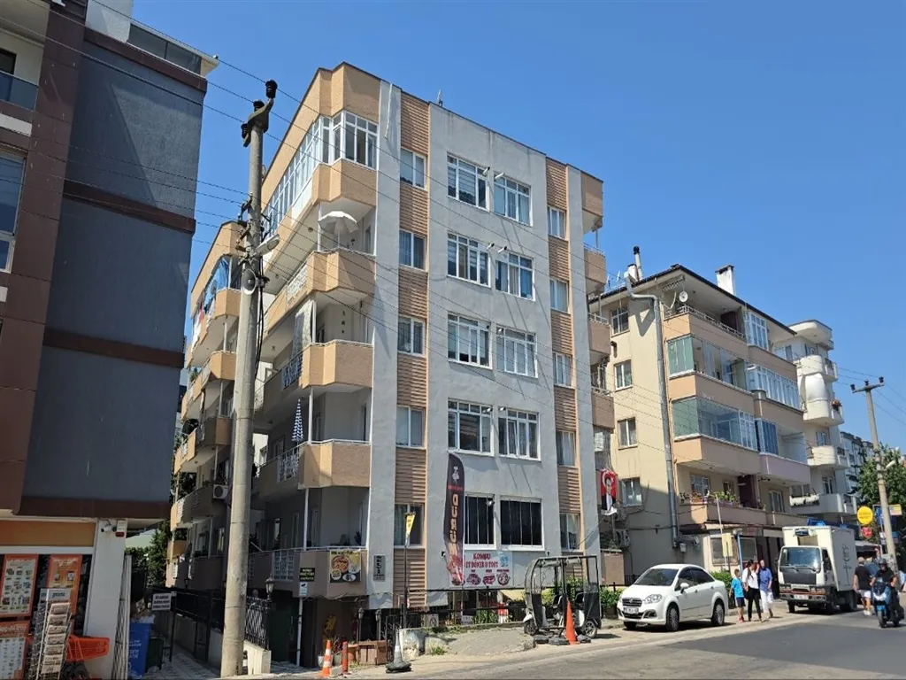 Komşusunu altınları için öldüren kadının sırrı fotoğraflarda ortaya çıktı
