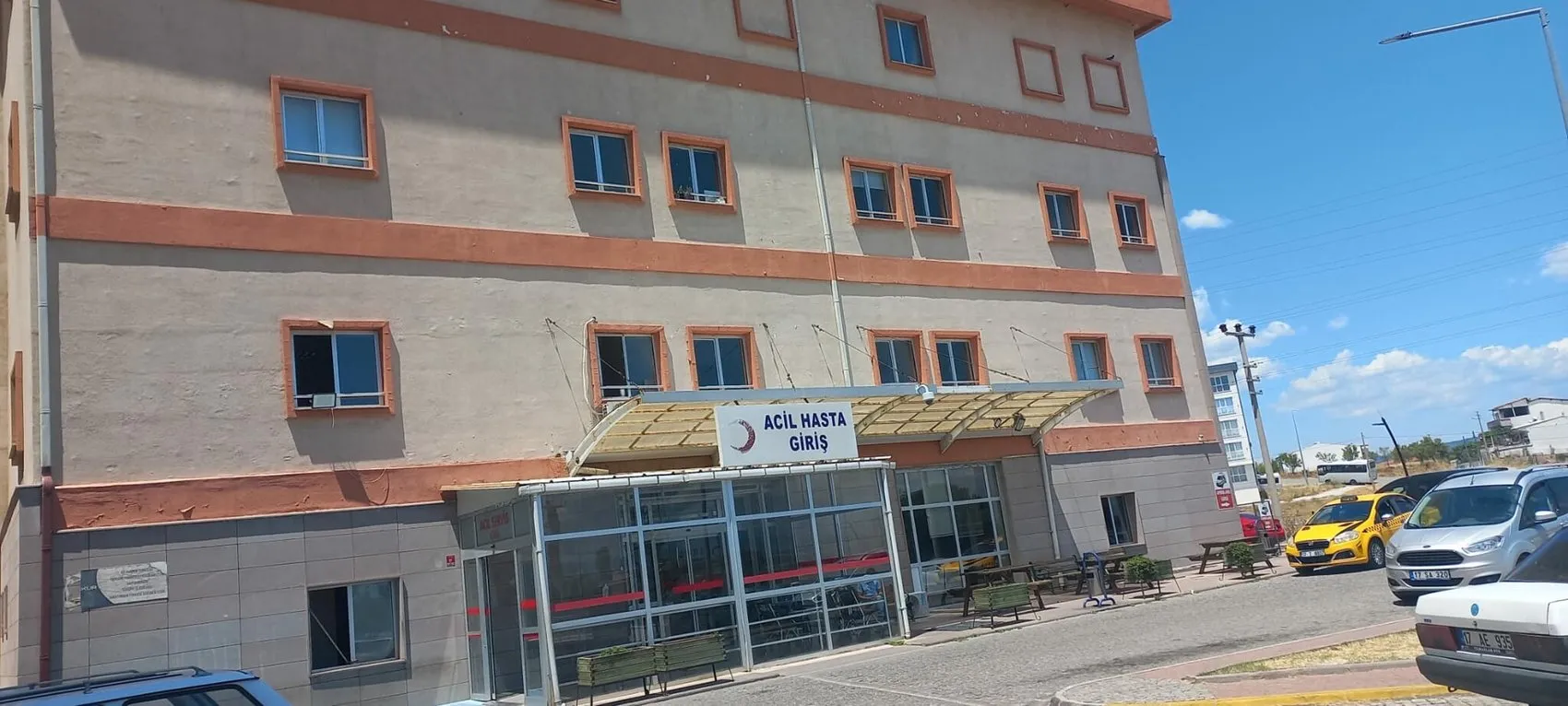 Ezine Devlet Hastanesi tuvaletinde yeni doğmuş bebek bulundu