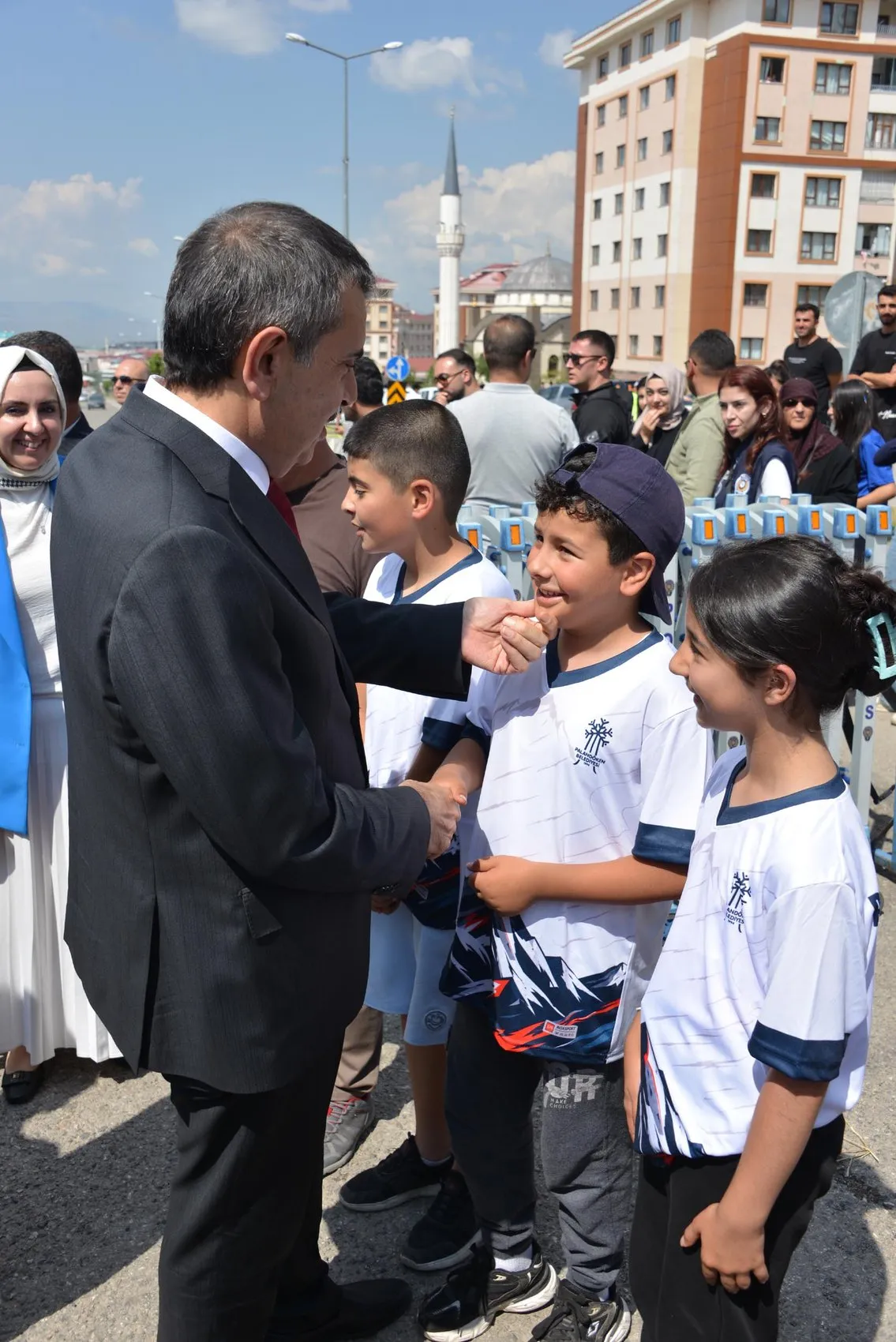 Erzurum’da 620 milyonluk eğitim ve cami yatırımı