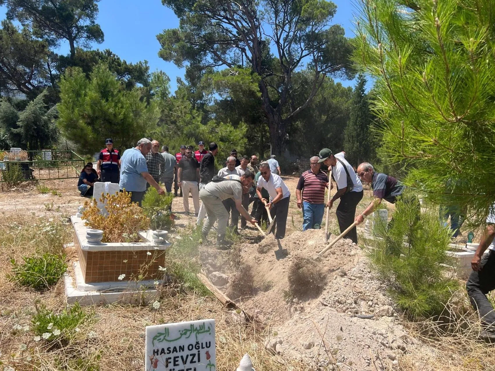 17 Yıllık Sır Çözüldü Ebru Koyuncu Son Yolculuğuna Uğurlandı