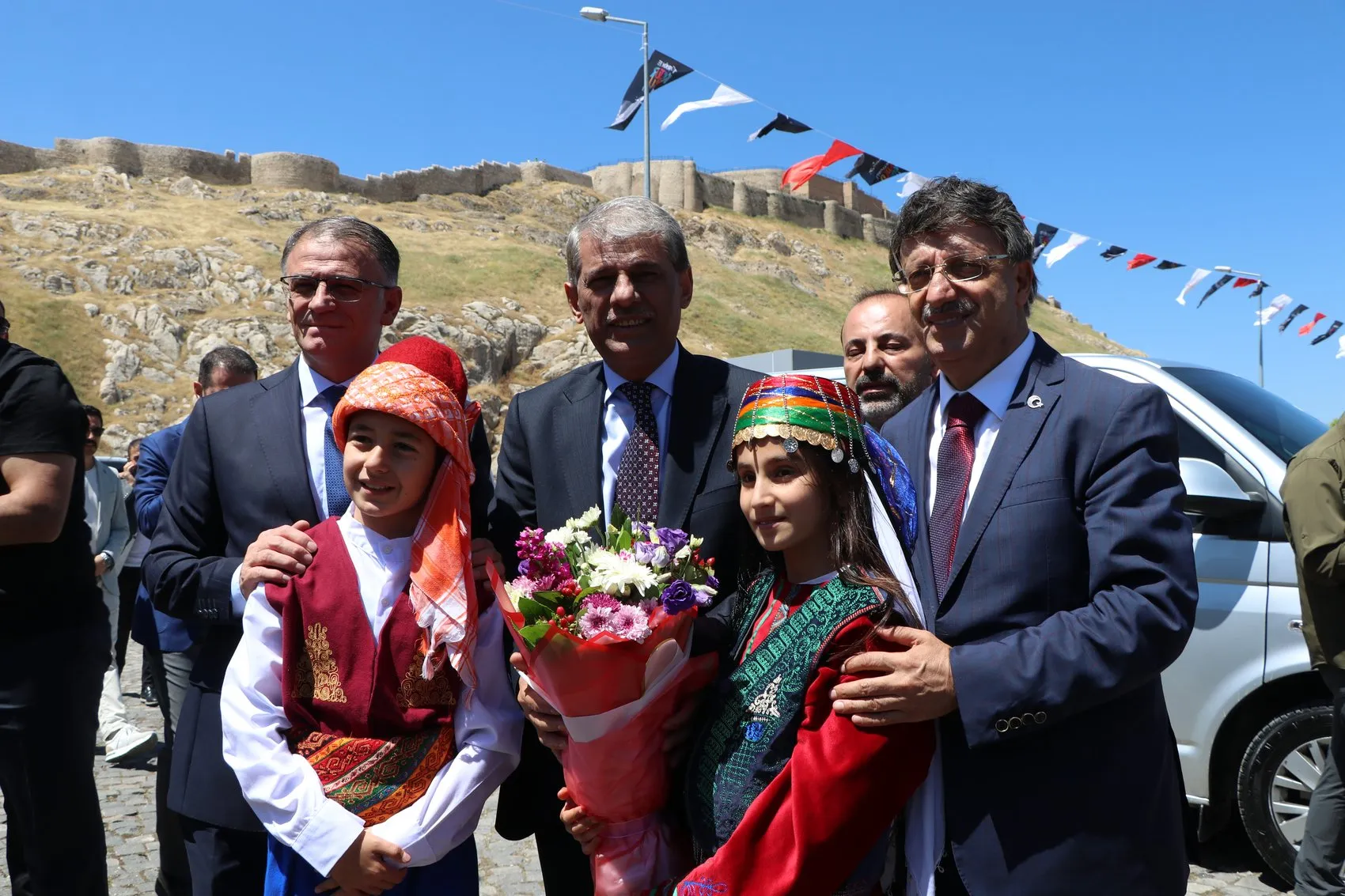 Van’da Dokuz Günlük Kültür ve Sanat Şöleni Başladı