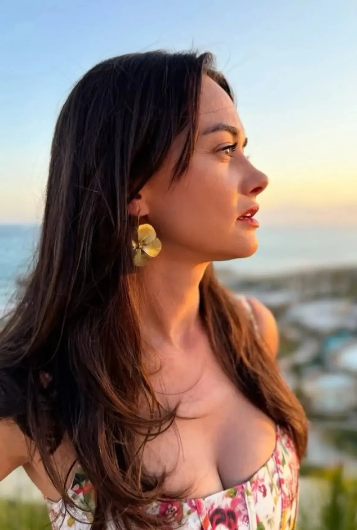 Hande Soral ekrana dönüyor! TRT ile anlaşmaya vardı 1