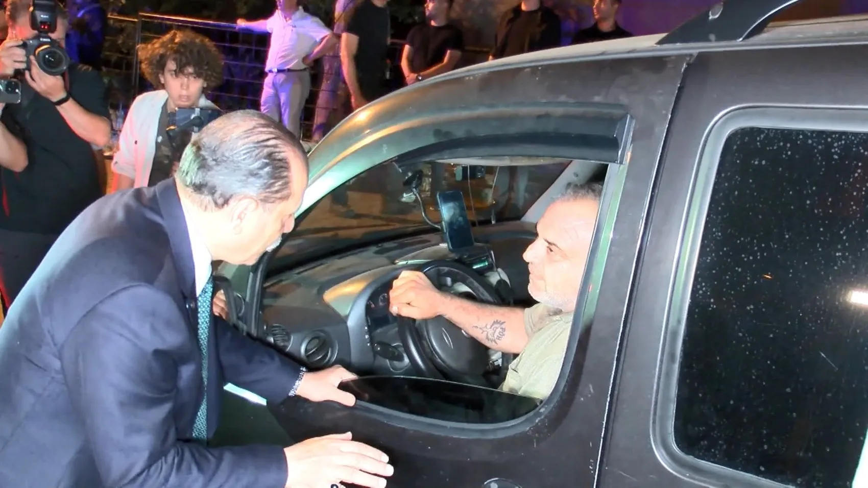 Şişli'de polisten dron destekli geniş çaplı güvenlik operasyonu