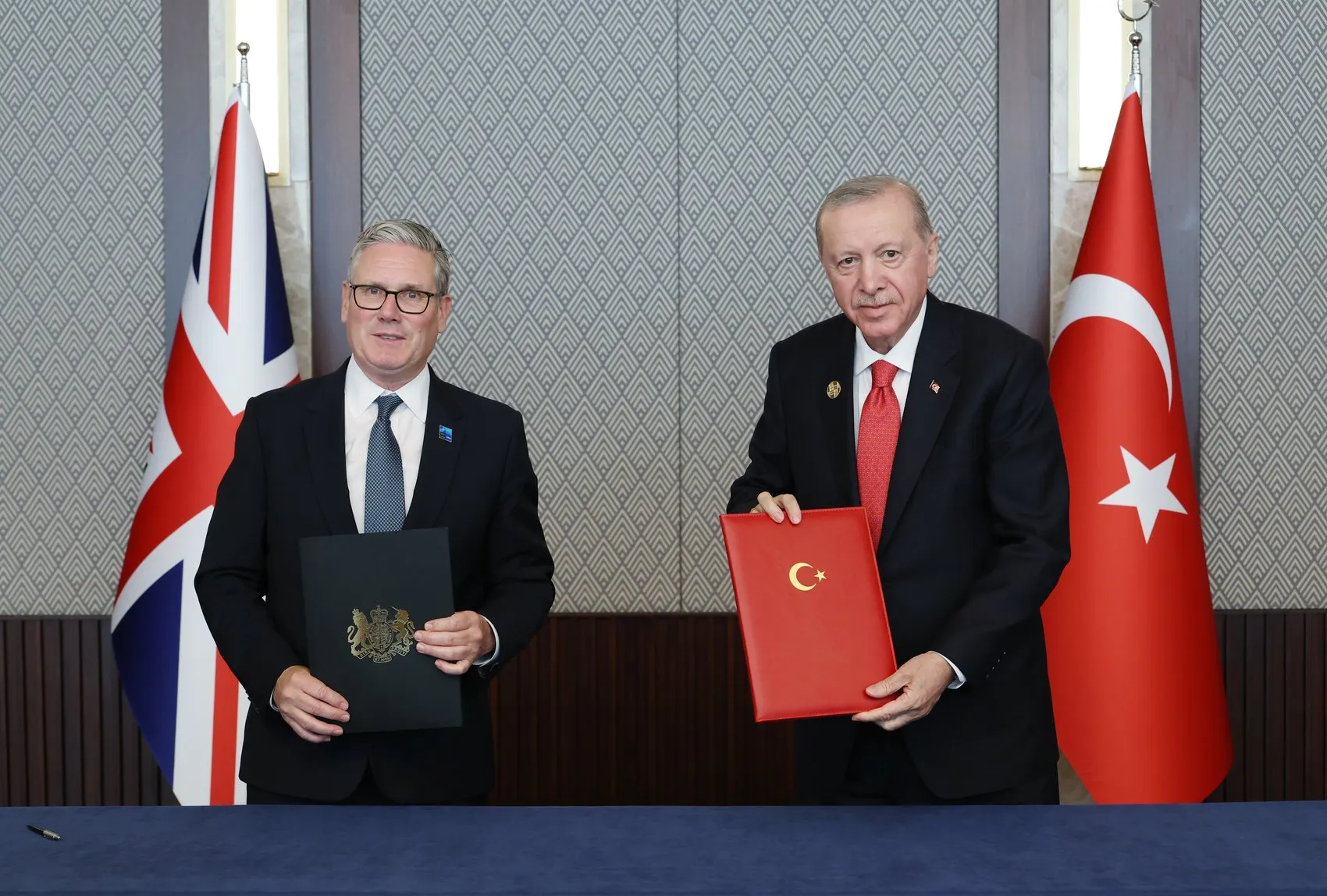 Erdoğan ve Starmer Ankara’da bir araya geldi