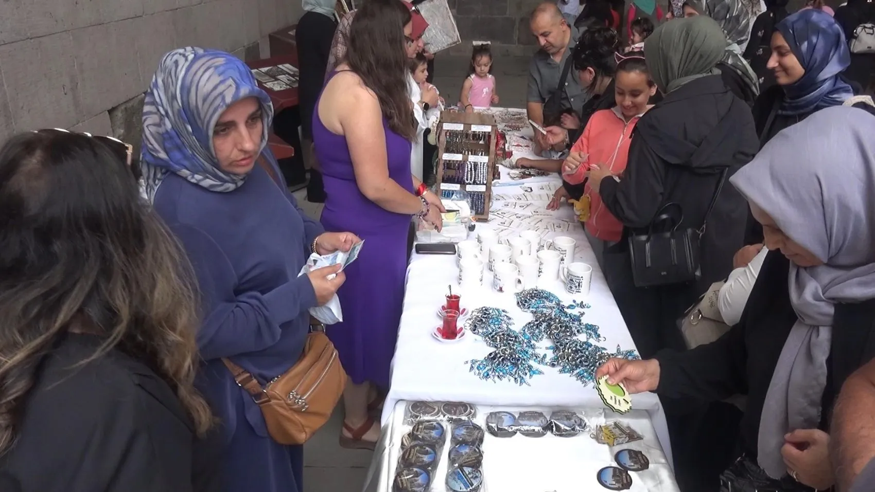Erzurum’un meşhur lezzetleri artık tablolara sığdı