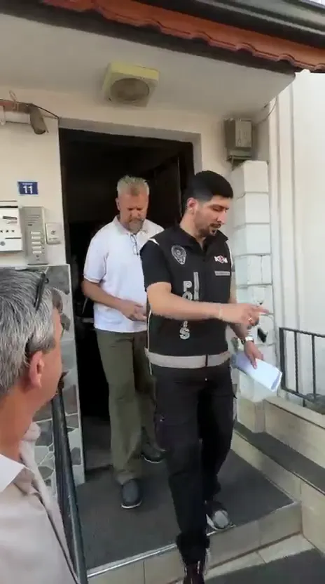 İzmit Belediyesi’ne operasyon düzenlendi Başkan Fatma Kaplan Hürriyet gözaltında