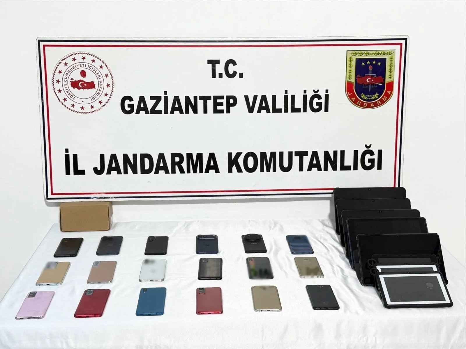 Gaziantep jandarmasından büyük kaçakçılık operasyonu