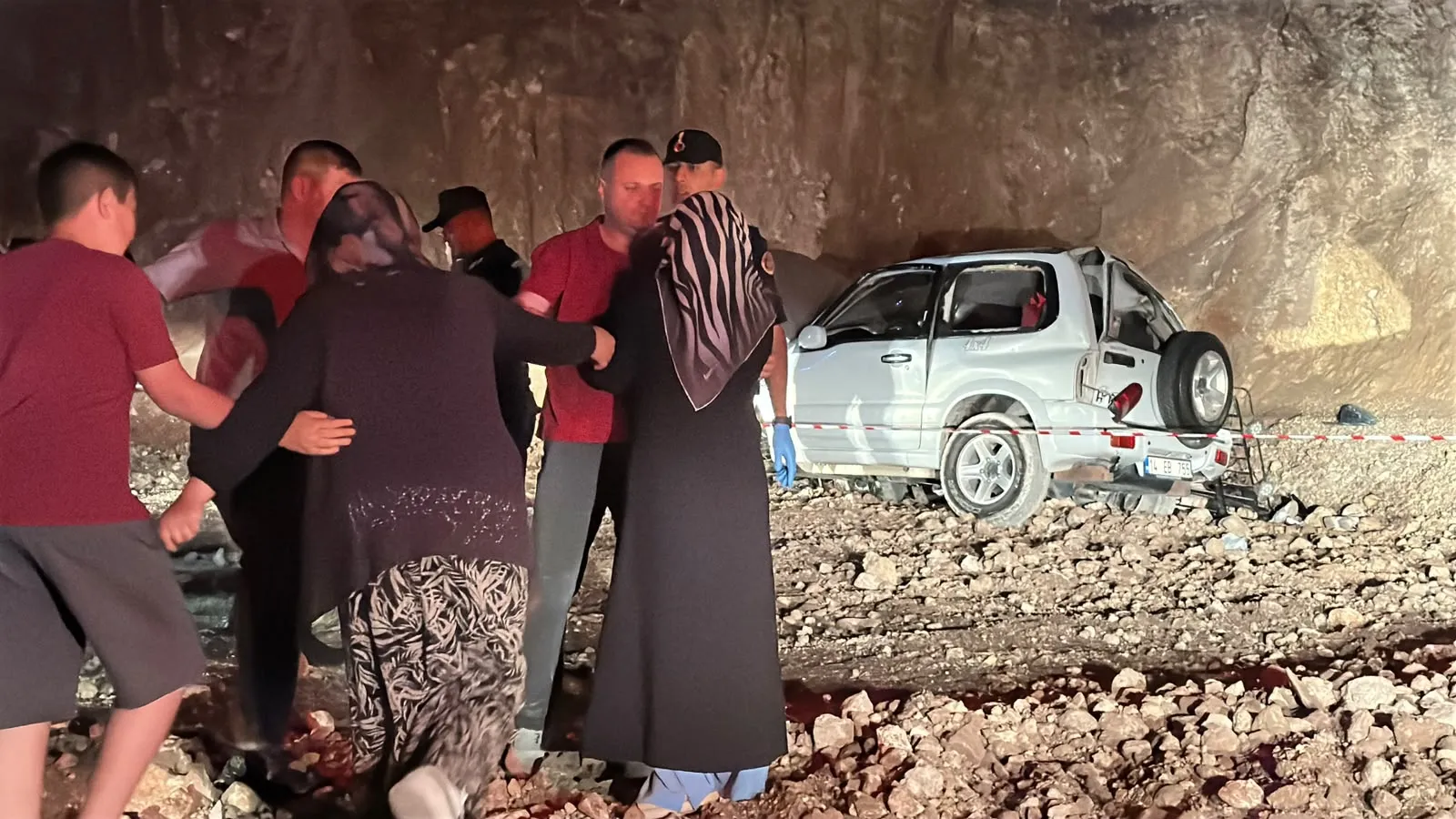 Bolu'da gece vakti orman yolunda feci kaza