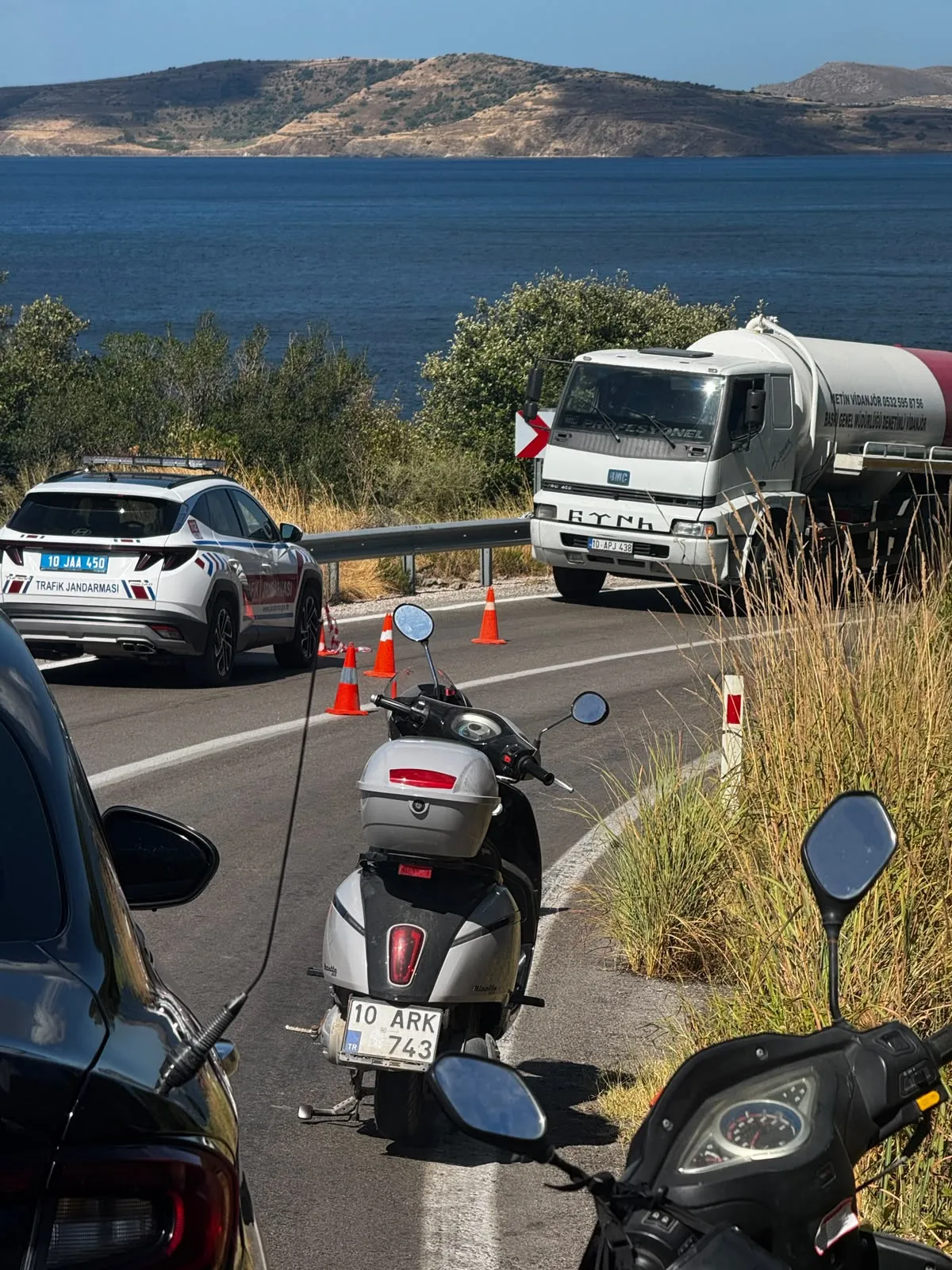 Erdek yolunda motosiklet kazası 19 yaşındaki genç hayatını kaybetti