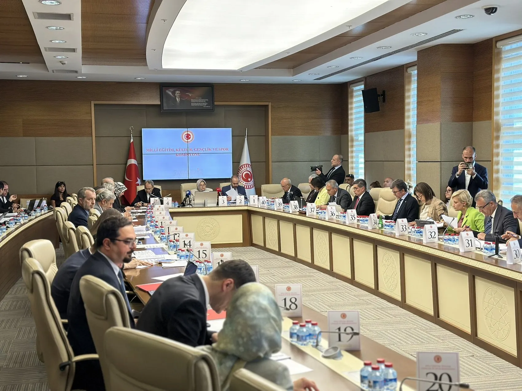 Üniversiteye geri dönüş yolu açıldı