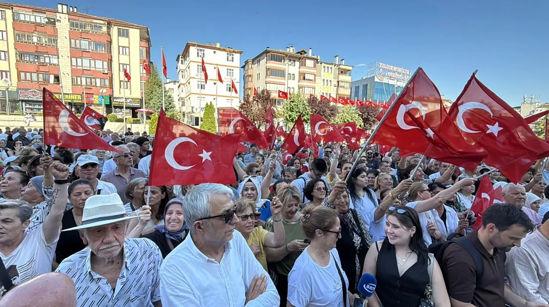 Özgür Özel'den tutuklama tepkisi ve yeni çıkış mesajı