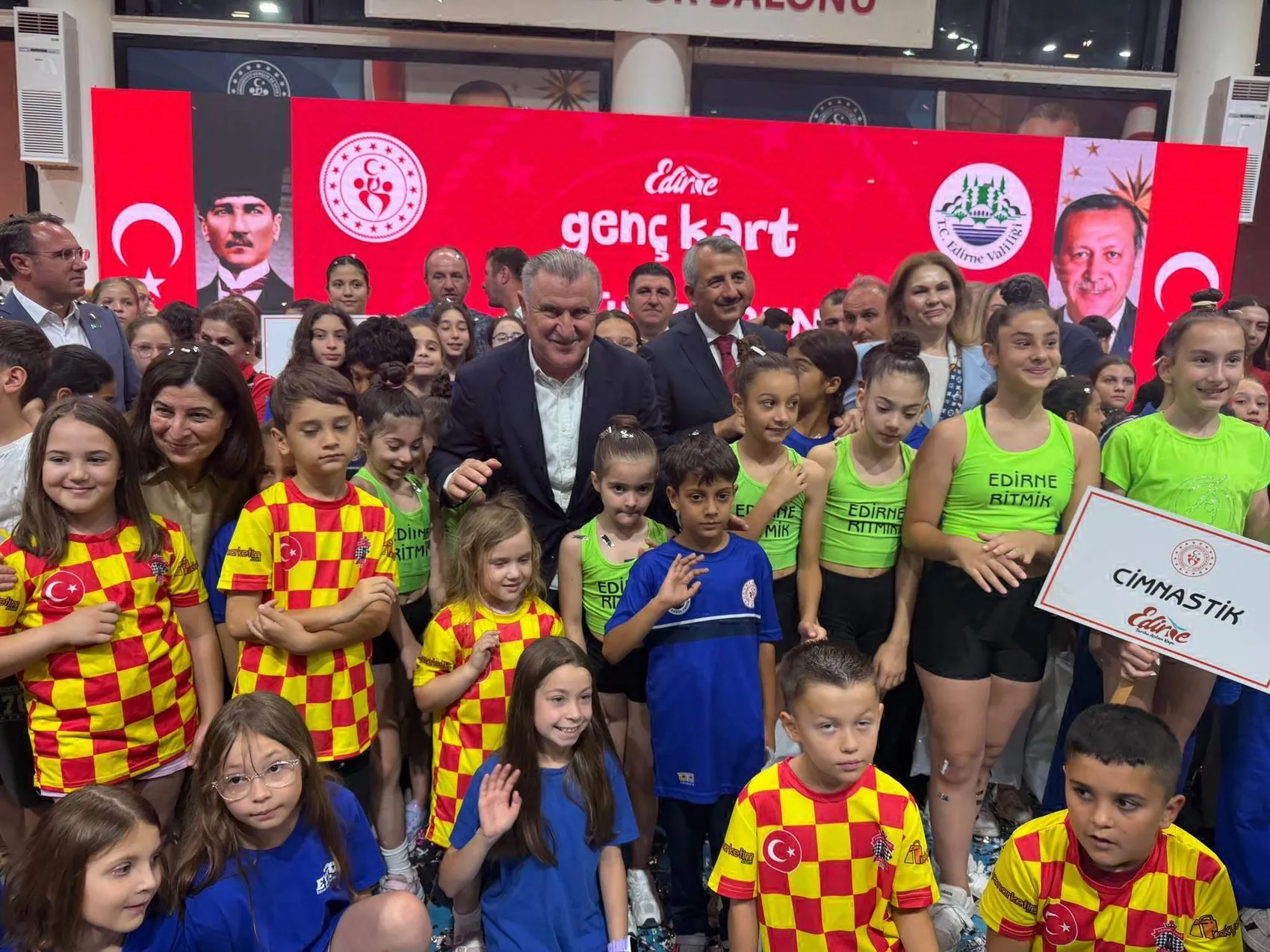 Edirne'de öğrencilere spor başarısı ödülü