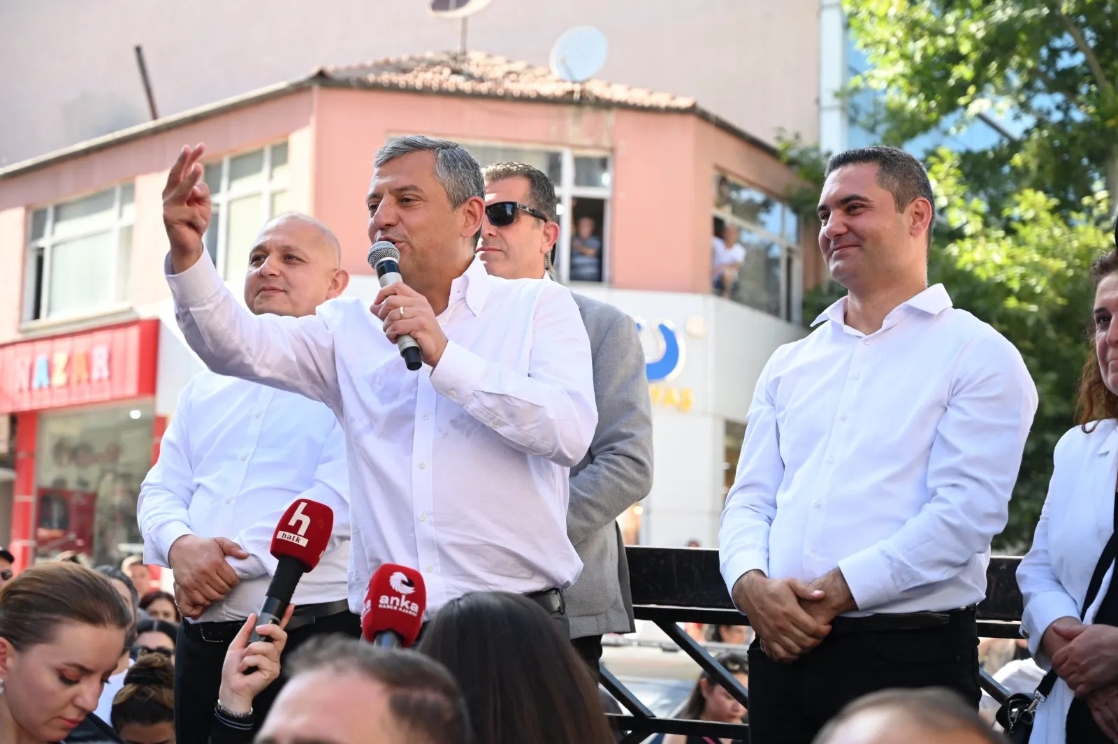 Özgür Özel'den Yargıtay'a kritik mesaj