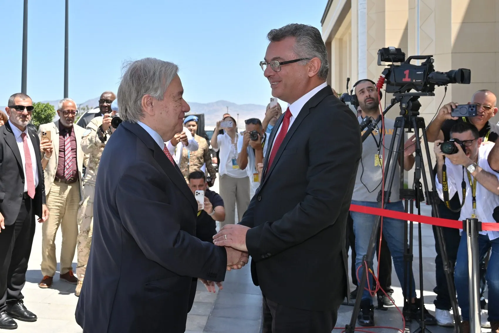 Guterres Ada'da Kıbrıs için yeni bir yol mu aranıyor?