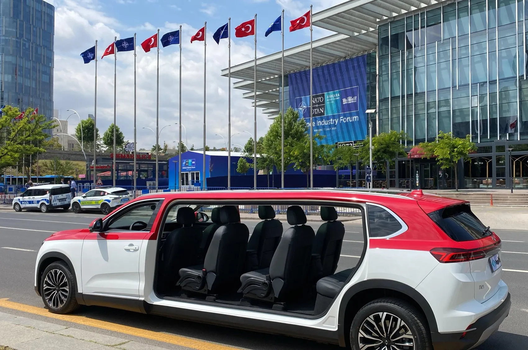 NATO zirvesinde yerli Togg limuzin dönemi başlıyor