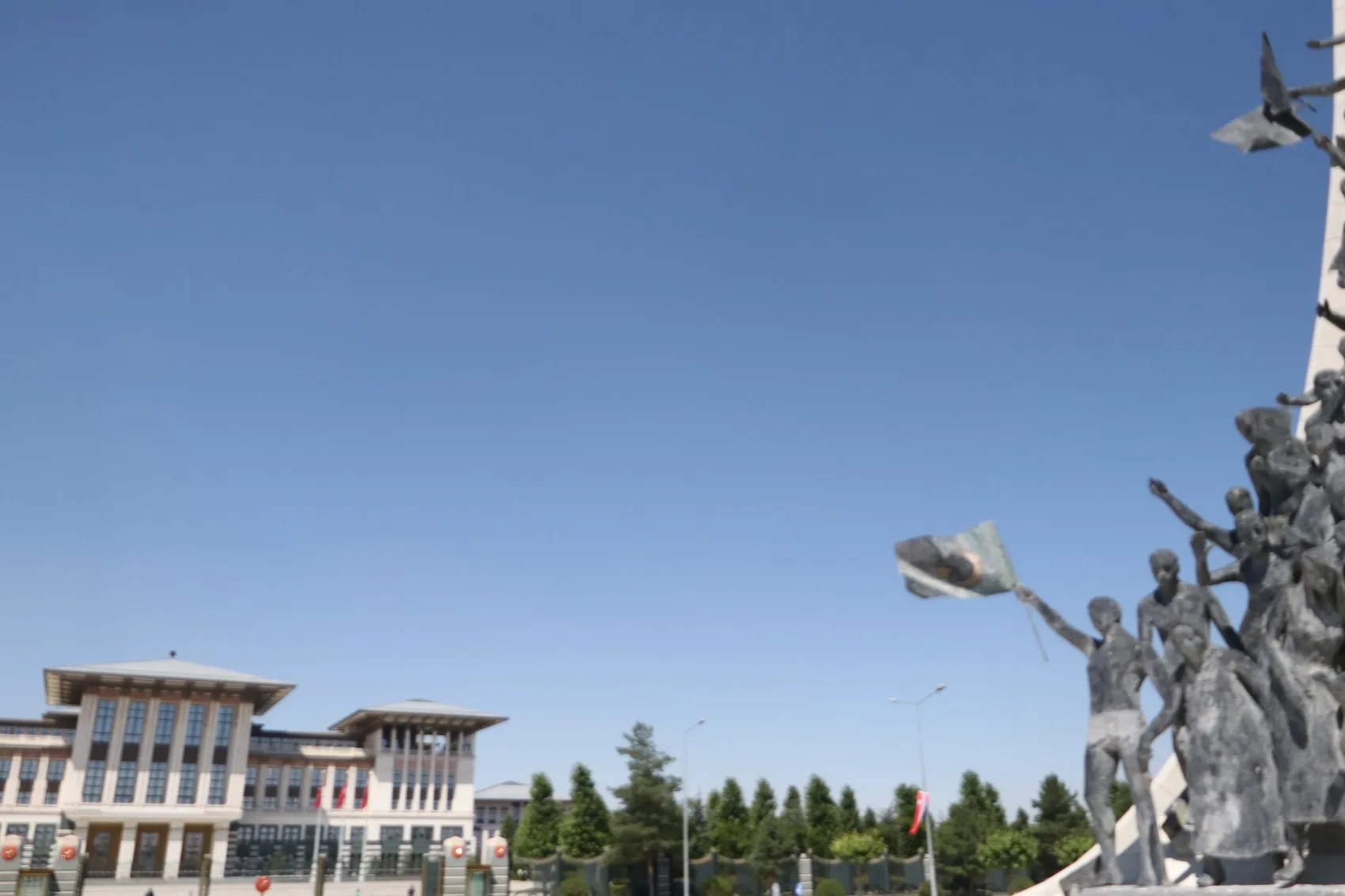 Beştepe'de 15 Temmuz'un izlerini taşıyan anıt