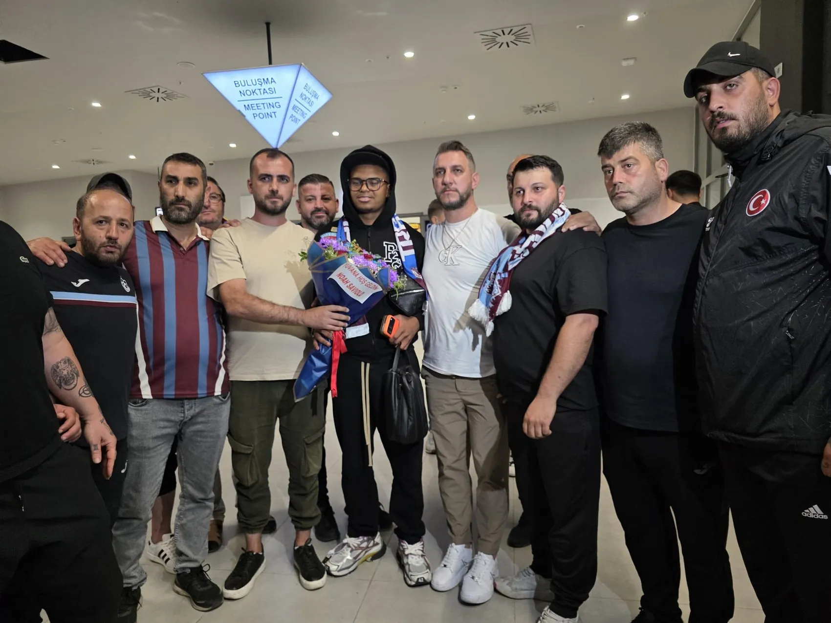 Trabzonspor'un yeni kanat oyuncusu Saviolo şehre indi