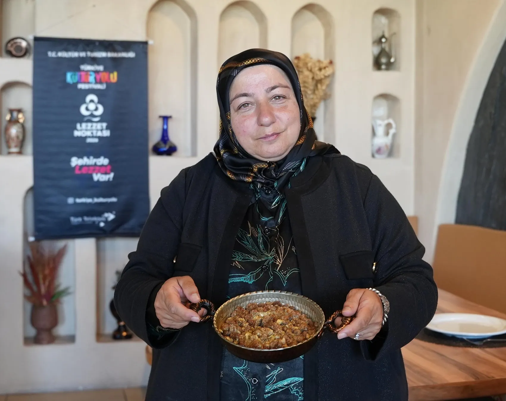 Türkiye'nin ünlü şefleri Erzurum sofrasına hayran kaldı