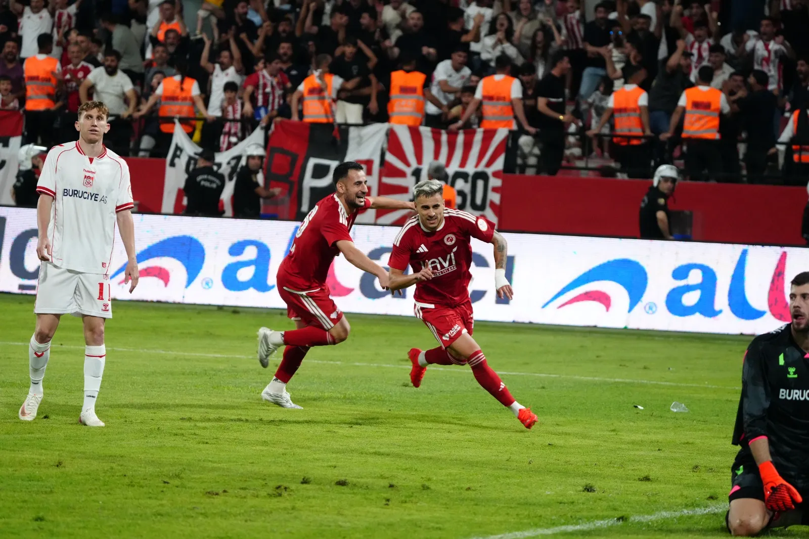 Batman Petrolspor'da mucizevi geri dönüş Liderlik koltuğuna oturdular