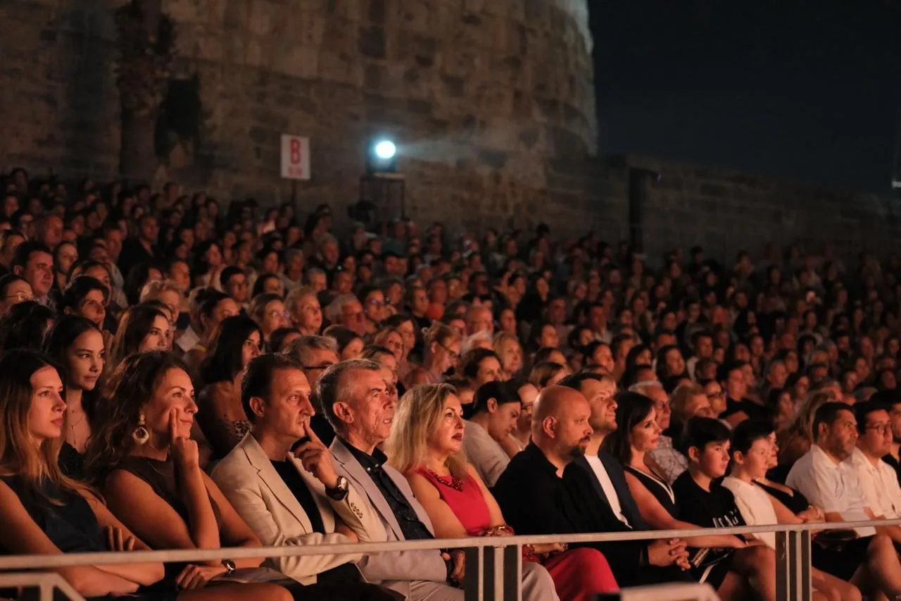 Bodrum Kalesi bale gösterileriyle yeniden hayat buldu