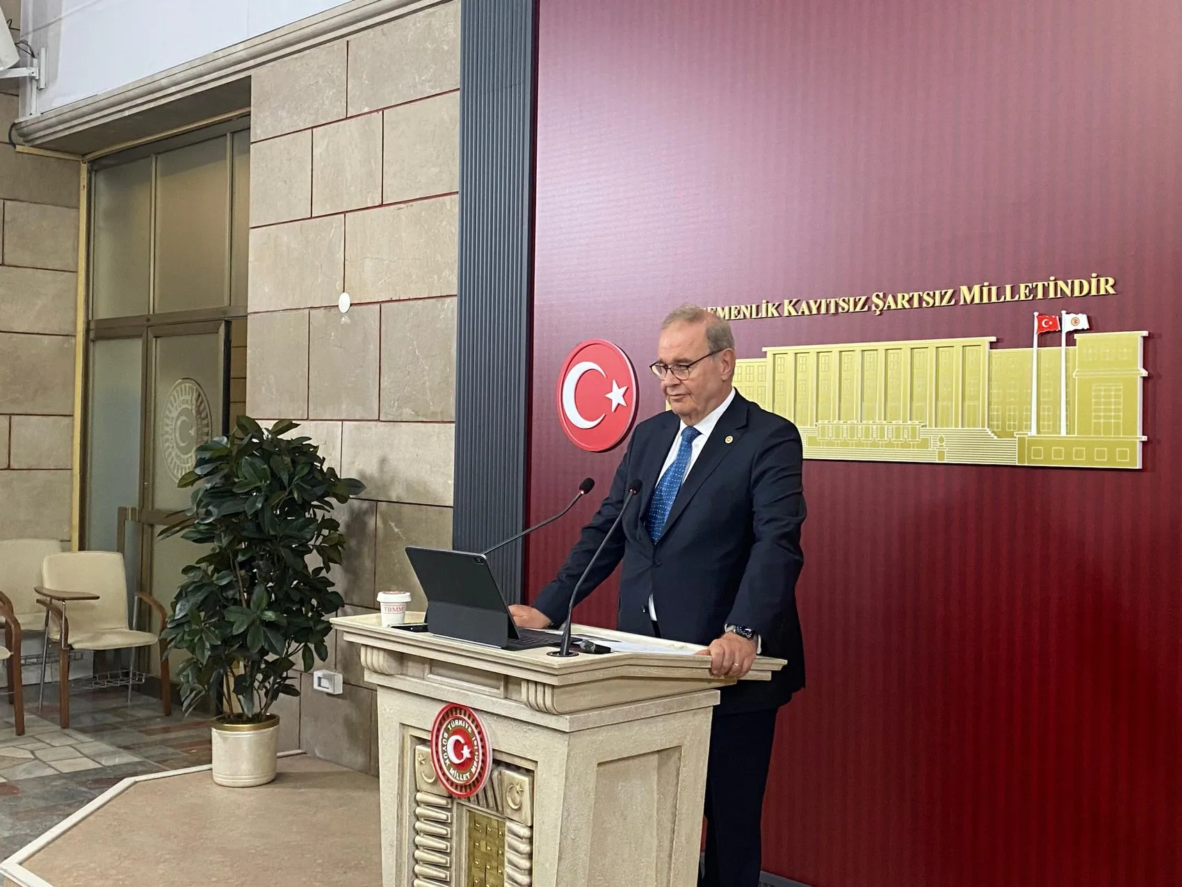 CHP'li Öztrak Çerçeve yasanın çıkmasını şartlı bir başlangıç olarak görüyoruz