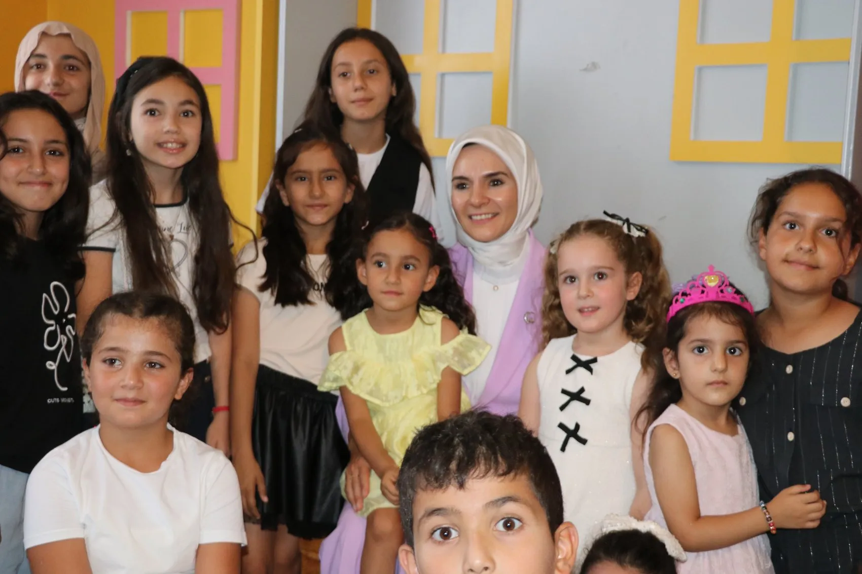 Bakan Göktaş Van’da sosyal destek projelerini yerinde inceledi