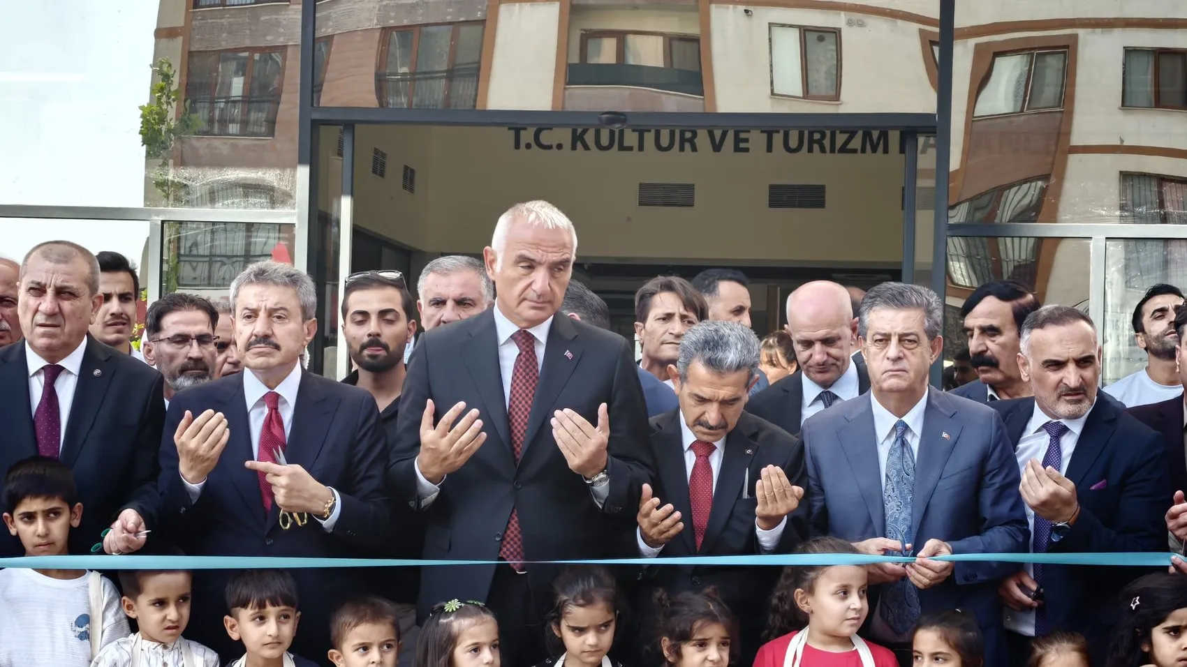 Şırnak dev kütüphanesine kapılarını açtı