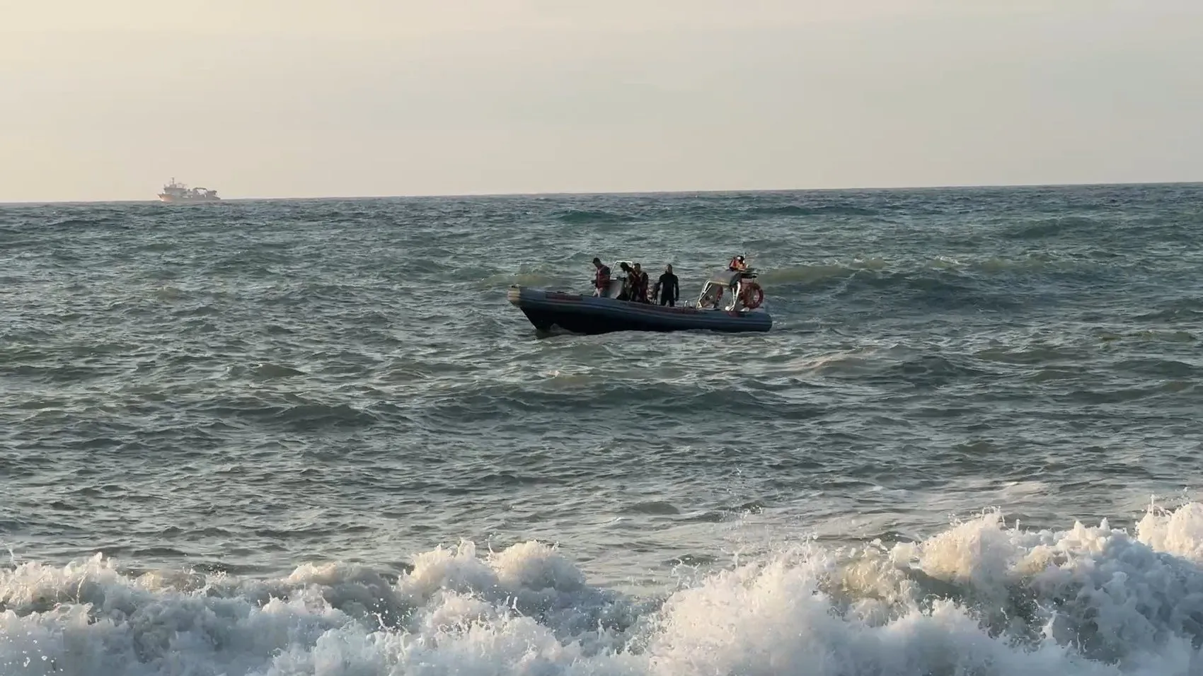 Filyos sahilinde deniz keyfi kabusa döndü