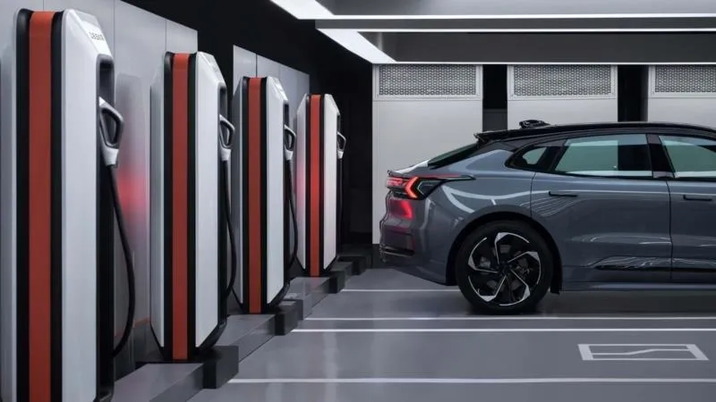 5 dk'da %80 şarj: Geely yeni 1000V mimarisiyle sınırları zorluyor