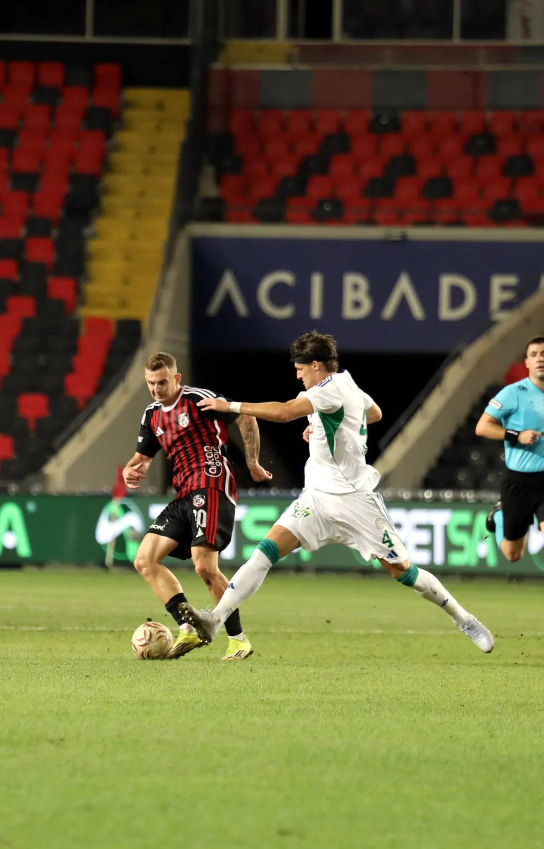 İki golle devreyi kapattı, son dakikada kendi kalesine attı Rizespor Gaziantep'ten 3 puanla döndü