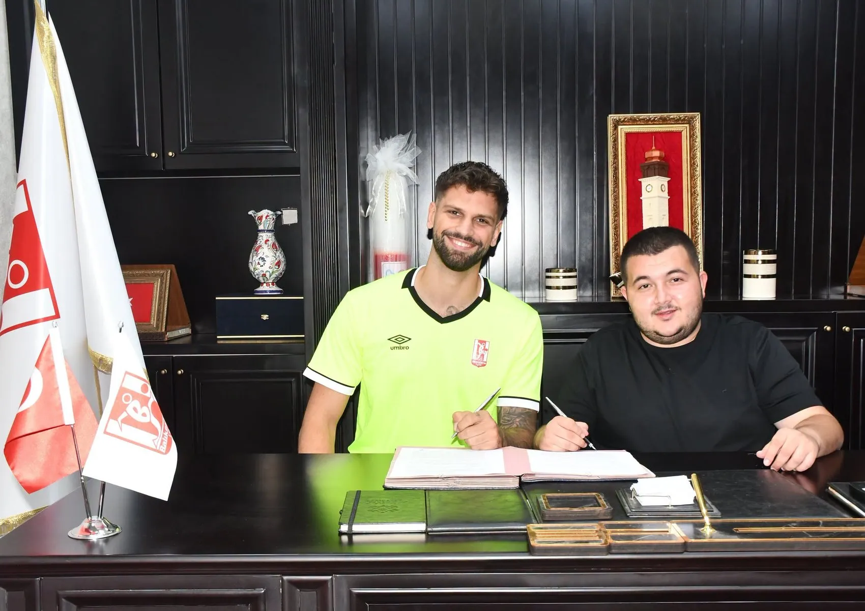 Icardi'ye geçit vermeyen eldiven Balıkesirspor'da