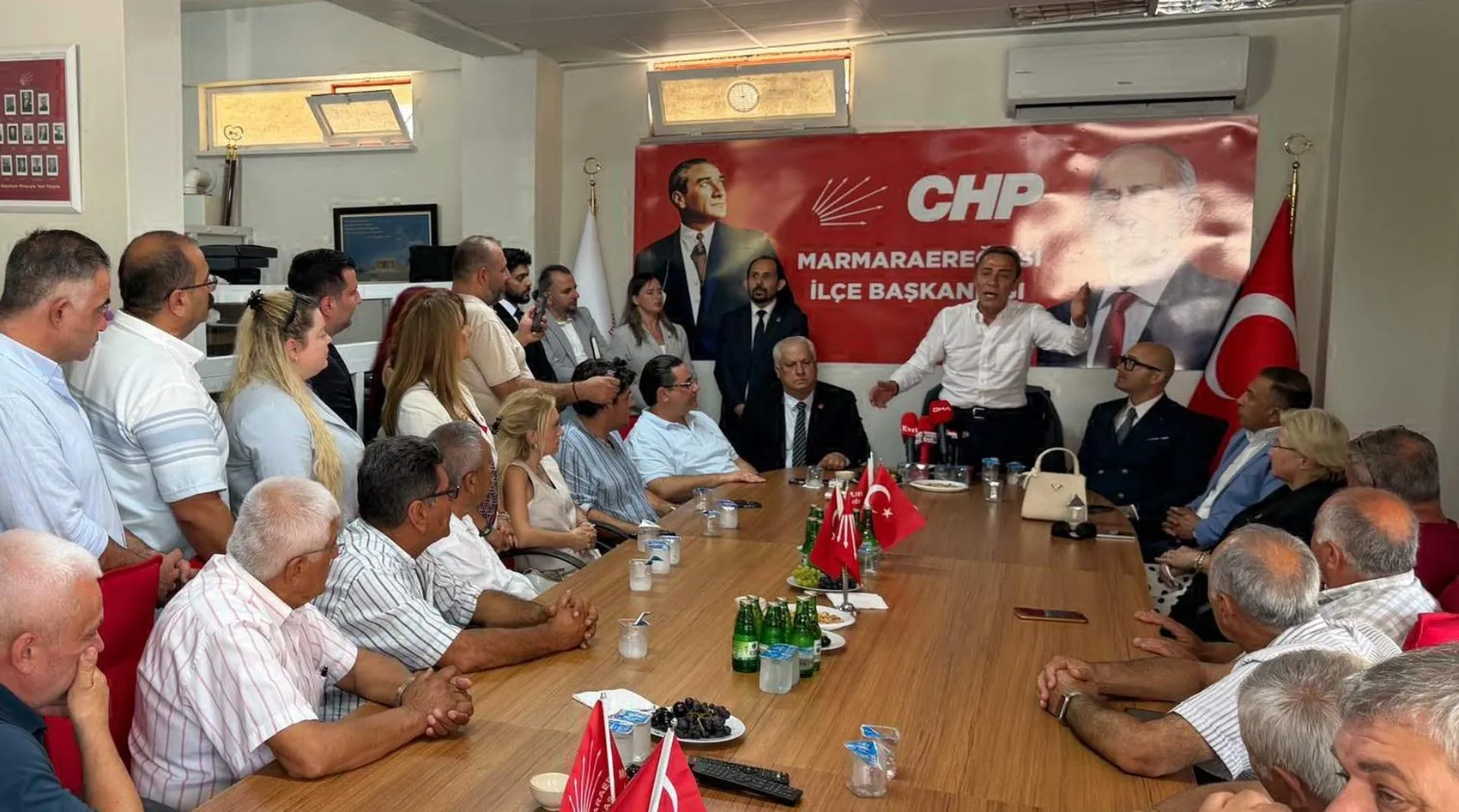 Berhan Şimşek parti içindeki muhaliflere sert çıktı